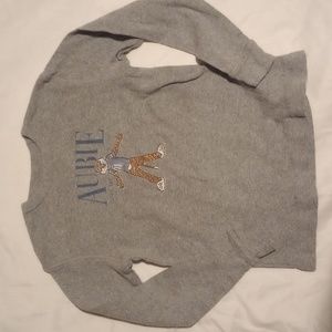 Leveret Kids size 5 Gray shirt